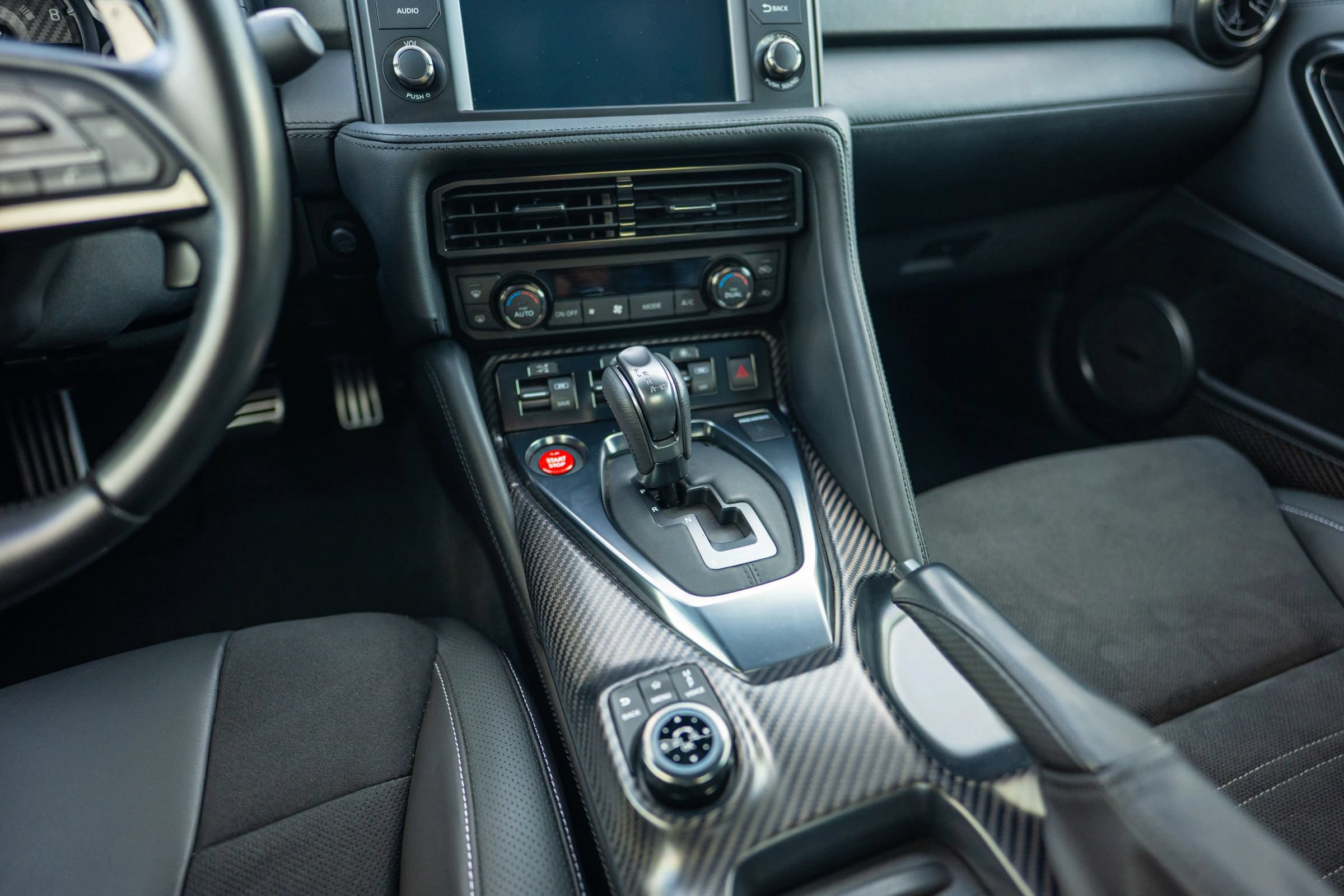 Used 2024 Nissan GT-R Premium w/ Floor Mat Package AWD/4WD image 35
