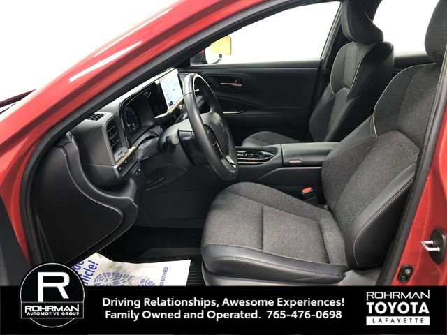 Used 2024 Toyota Crown AWD/4WD image 11