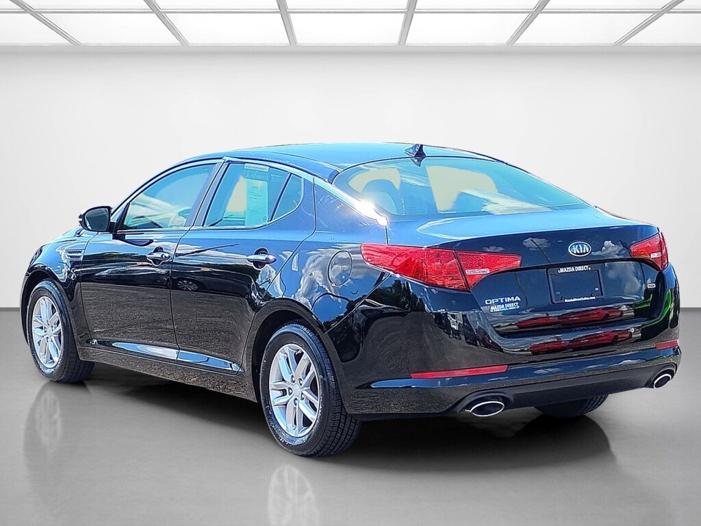 Used 2013 Kia Optima LX w/ Convenience Pkg FWD image 3