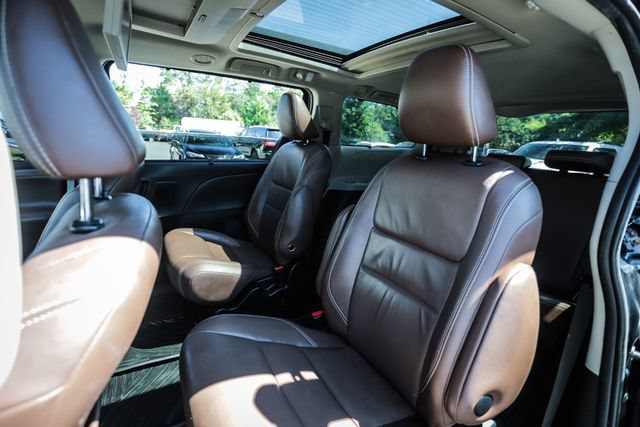 Used 2016 Toyota Sienna Limited Premium AWD/4WD image 40