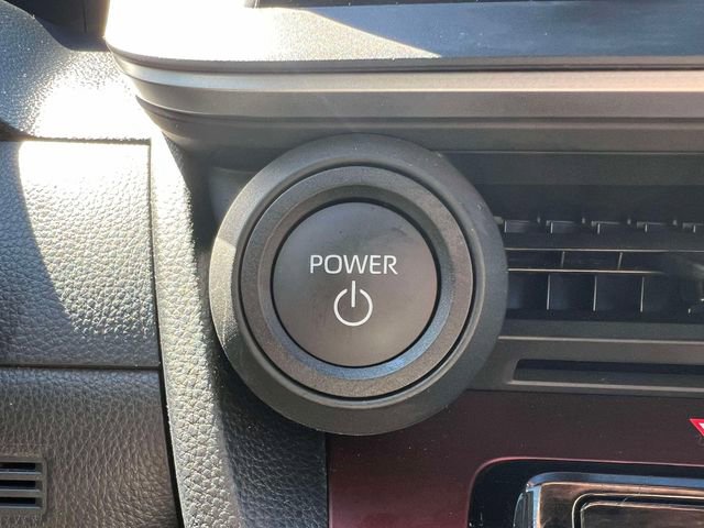 Used 2026 Toyota Prius Plug-In Hybrid image 33