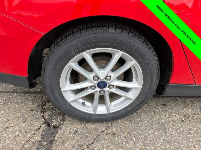 Used 2015 Ford Focus SE FWD image 10