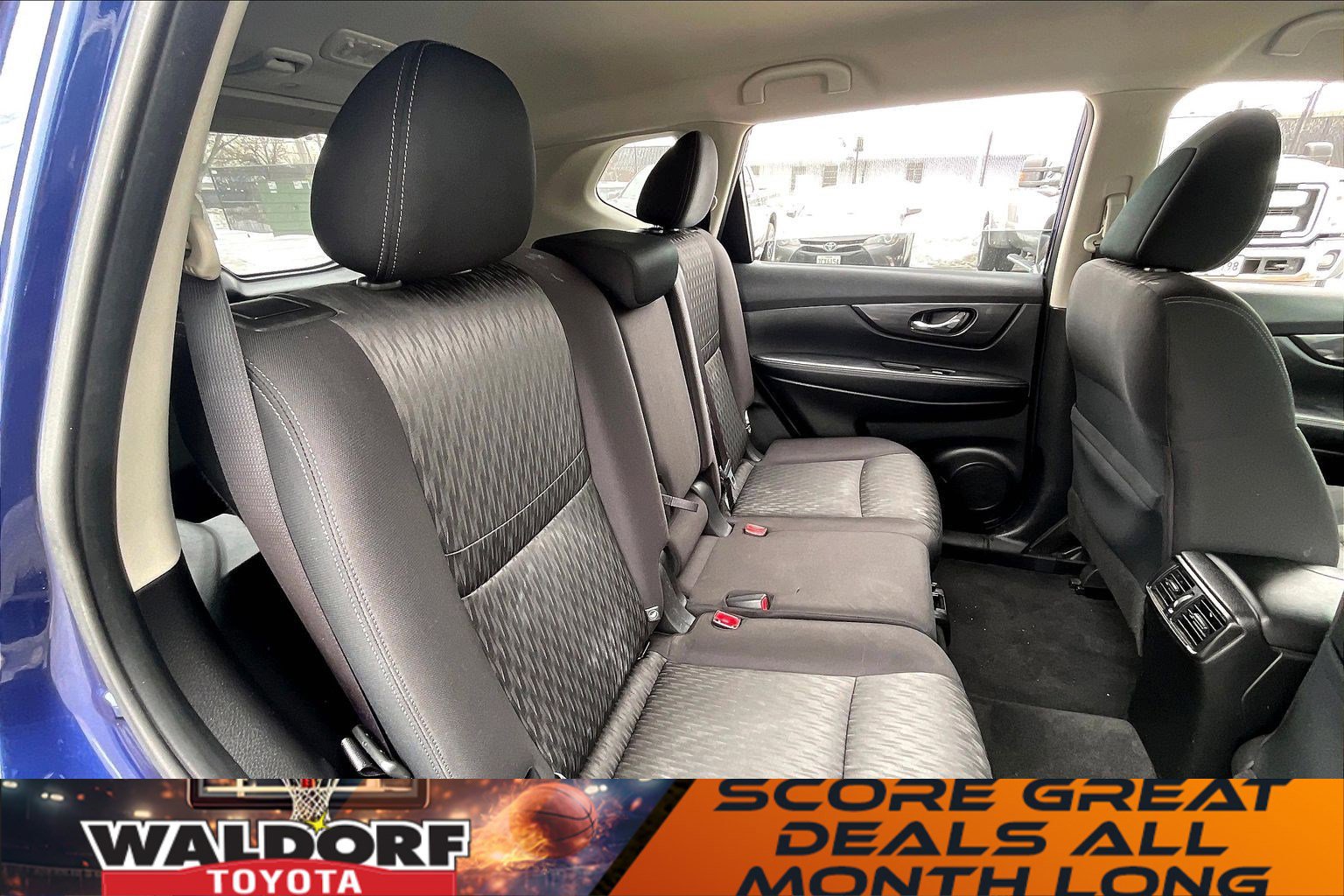 Used 2020 Nissan Rogue SV image 31