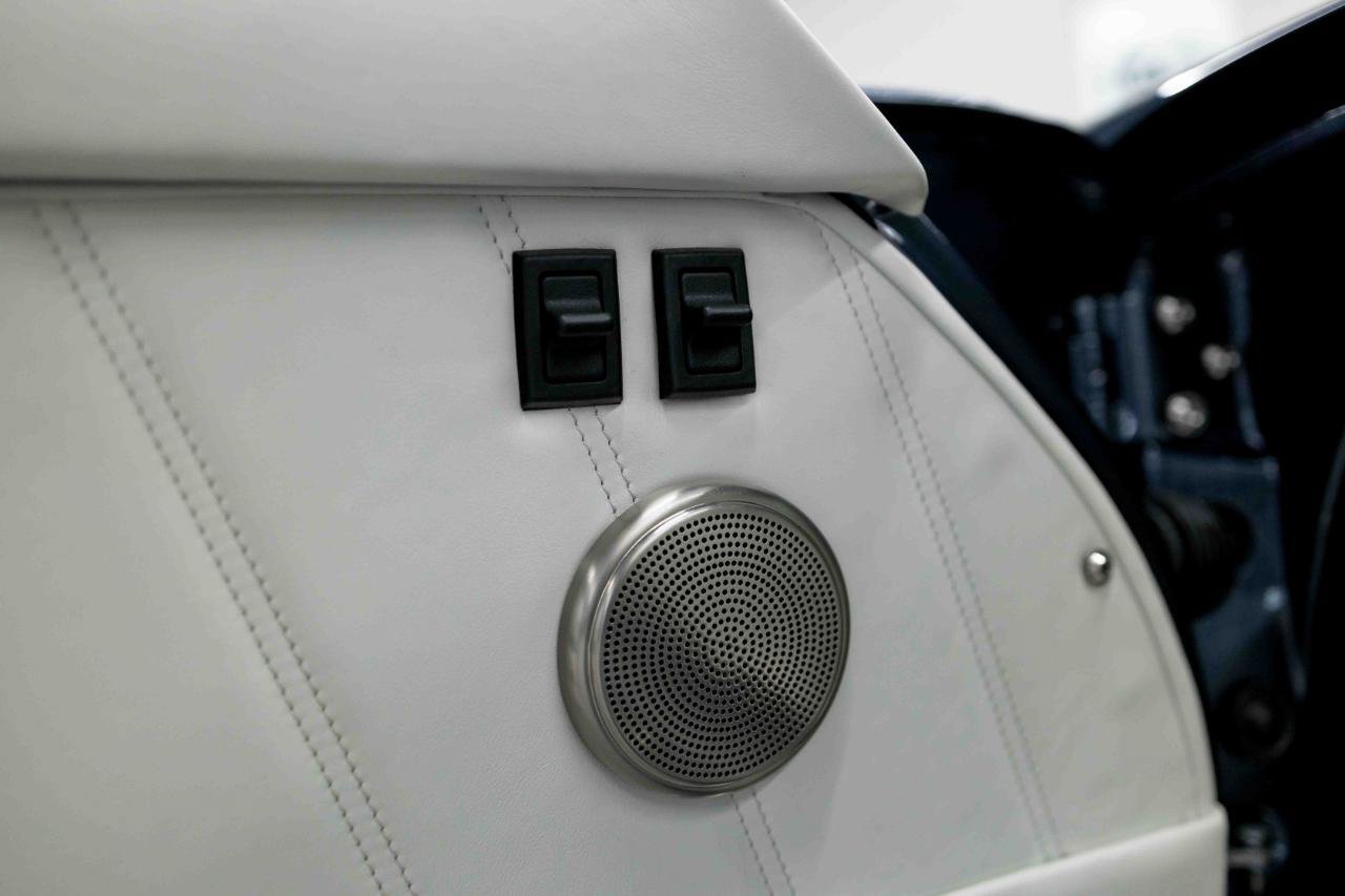 Used 1991 Porsche 911 Carrera image 46