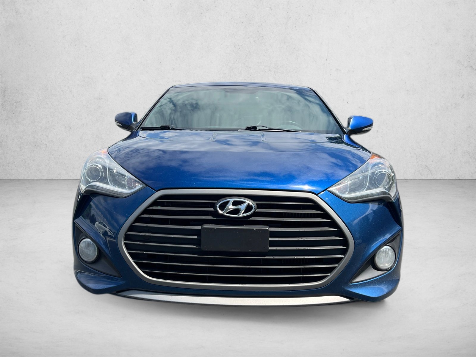 Used 2017 Hyundai Veloster Turbo FWD video 2