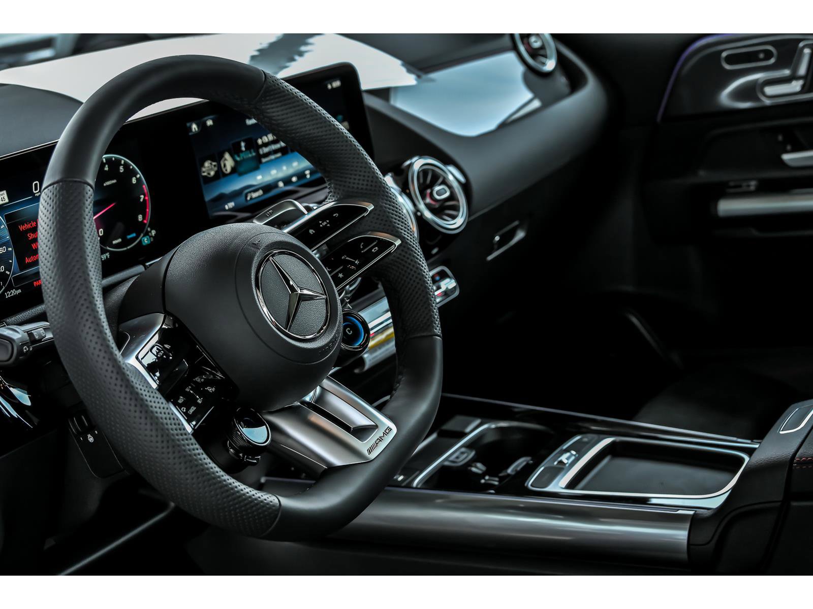 New 2026 Mercedes-Benz GLA 35 AMG 4MATIC image 10