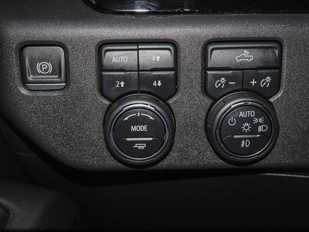 Used 2022 Chevrolet Silverado 1500 LT Trail Boss AWD/4WD image 25
