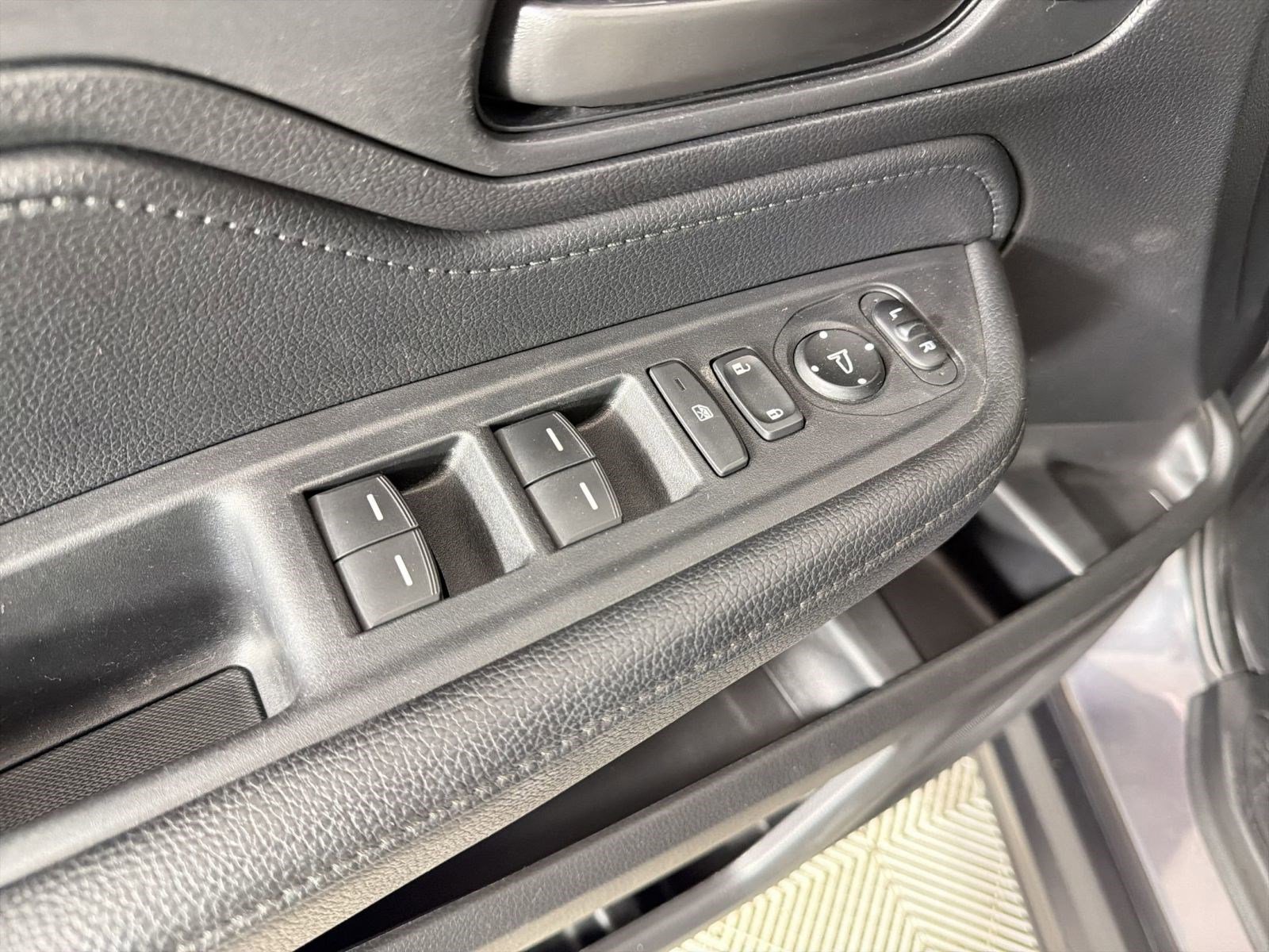 Certified 2024 Honda Odyssey EX-L image 21