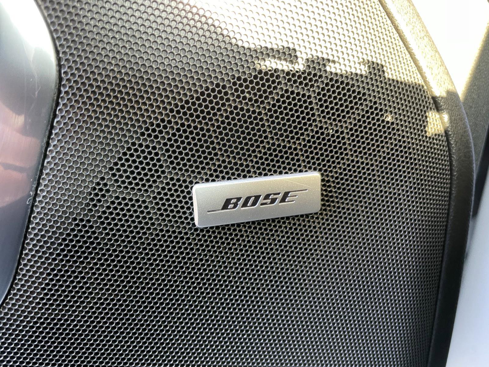 Used 2023 Chevrolet Suburban Premier image 31