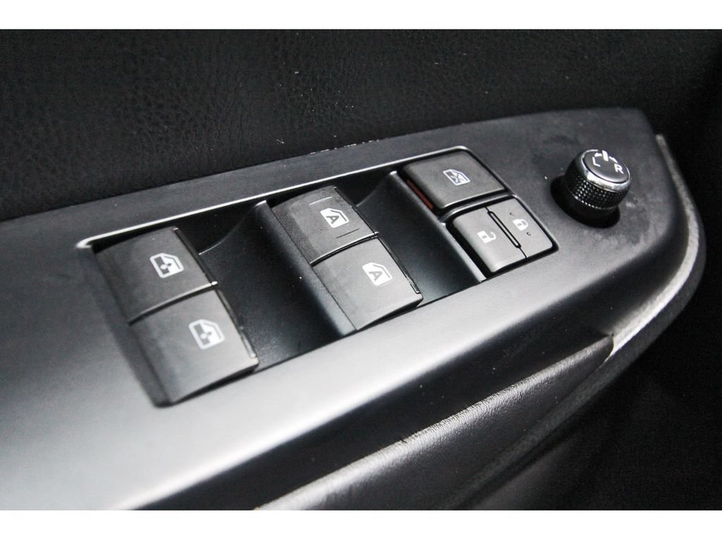 Used 2017 Toyota Highlander XLE FWD image 22