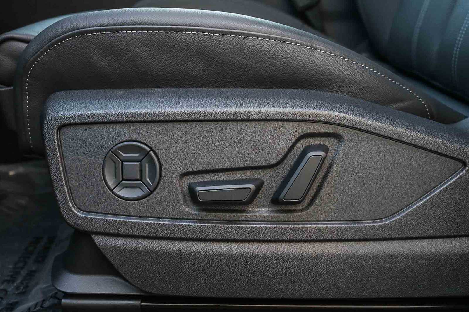 New 2025 Audi Q5 Premium Plus image 25