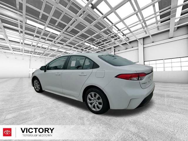 Certified 2025 Toyota Corolla LE image 5