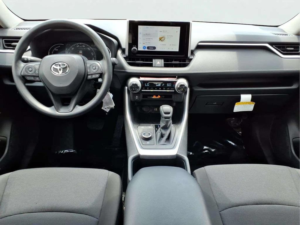 Used 2025 Toyota RAV4 LE AWD/4WD image 11
