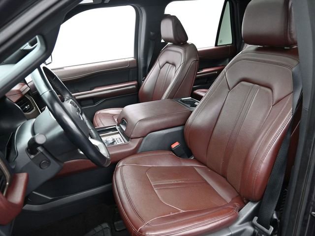 Used 2023 Ford Expedition Limited image 11