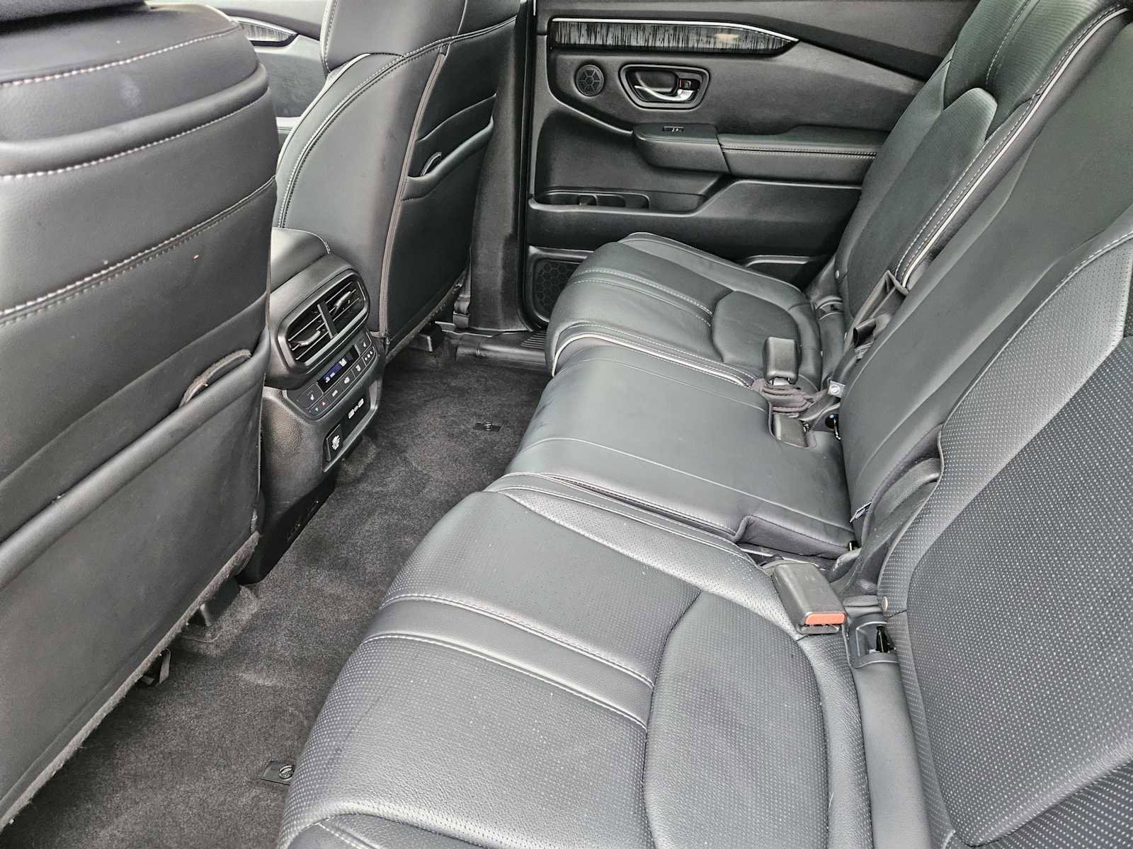 Used 2023 Honda Pilot Elite image 29