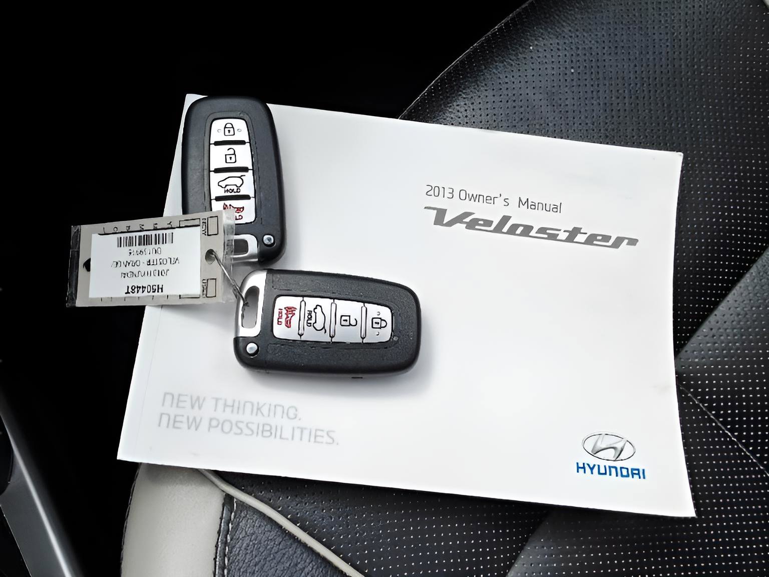 Used 2013 Hyundai Veloster Turbo FWD image 36