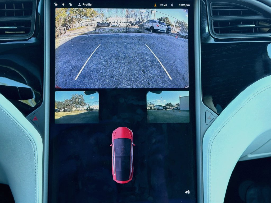 Used 2018 Tesla Model X 100D AWD/4WD image 30