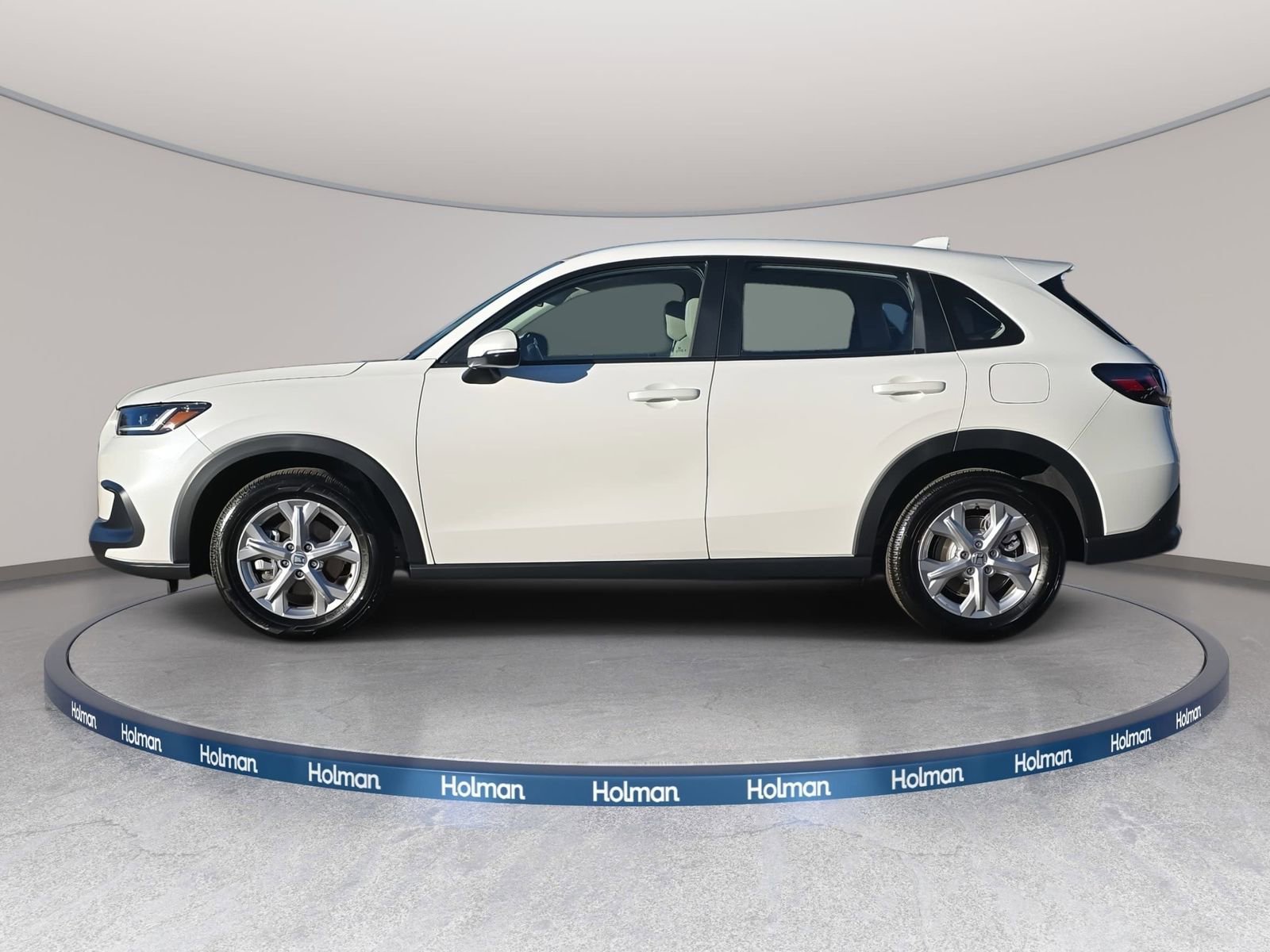 Used 2025 Honda HR-V LX image 4