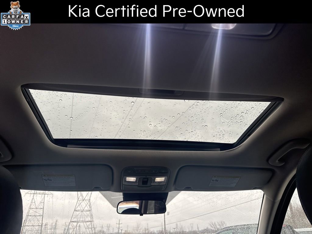 Certified 2022 Kia Telluride S image 13