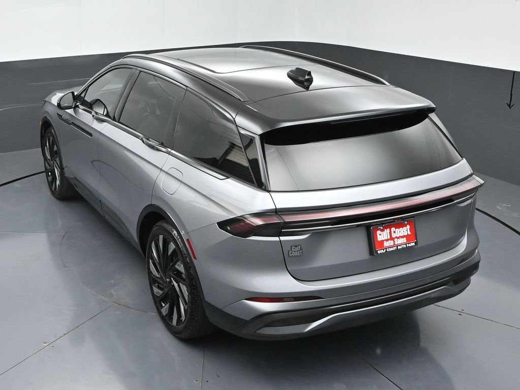 Used 2025 Lincoln Nautilus Reserve AWD/4WD image 48