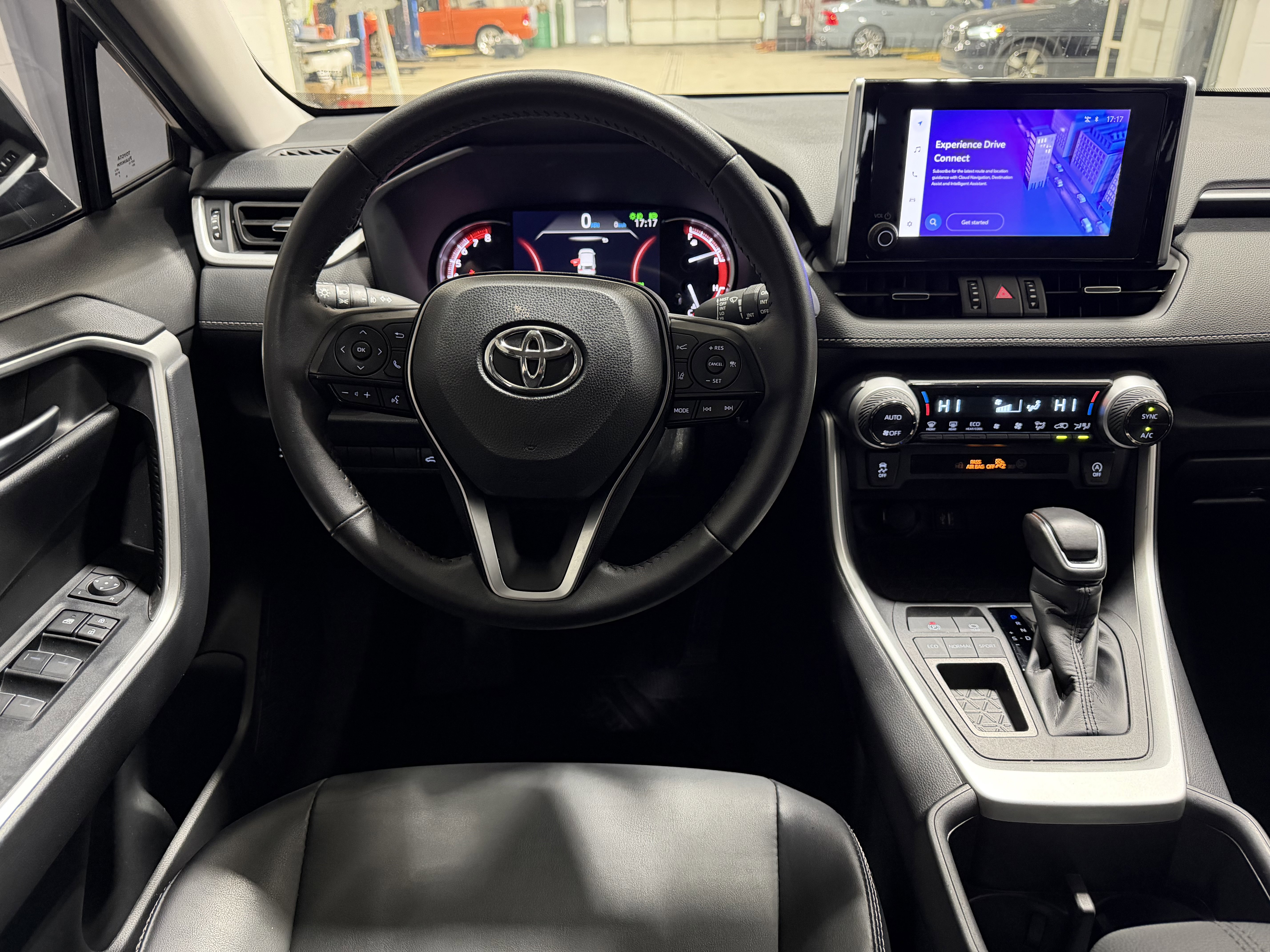 Used 2025 Toyota RAV4 XLE Premium image 27