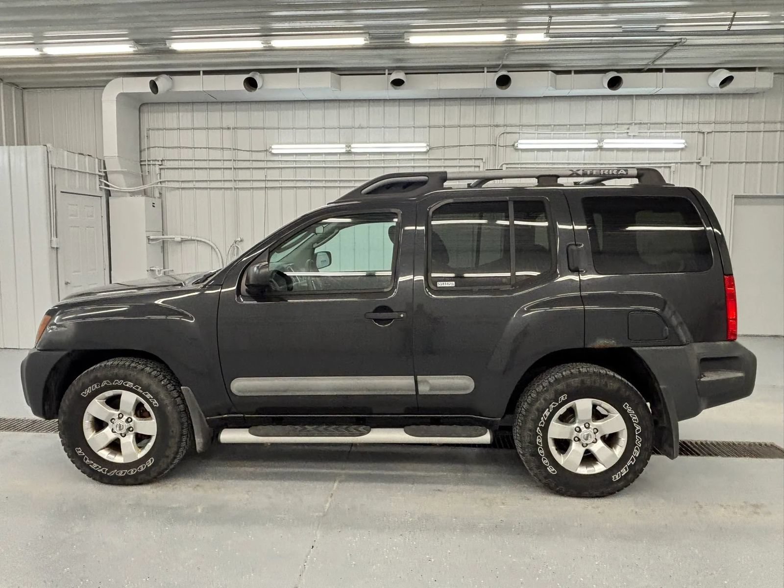 Used 2011 Nissan Xterra S w/ 4X4 Value Package image 3