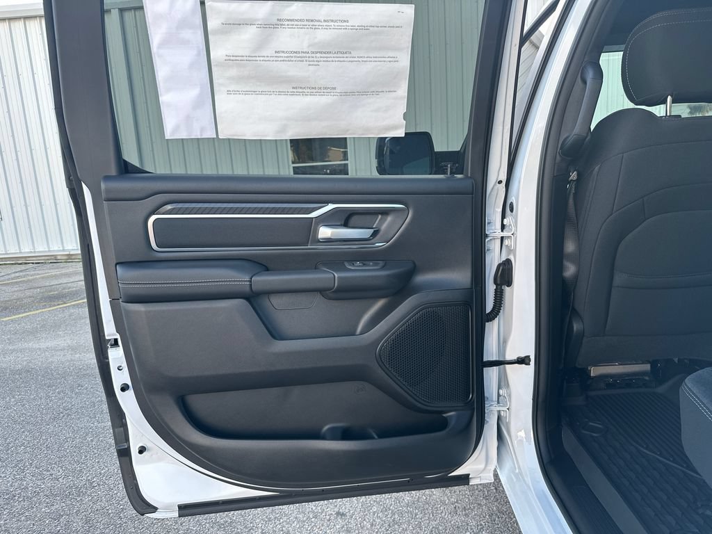 New 2026 RAM 1500 Big Horn AWD/4WD image 14