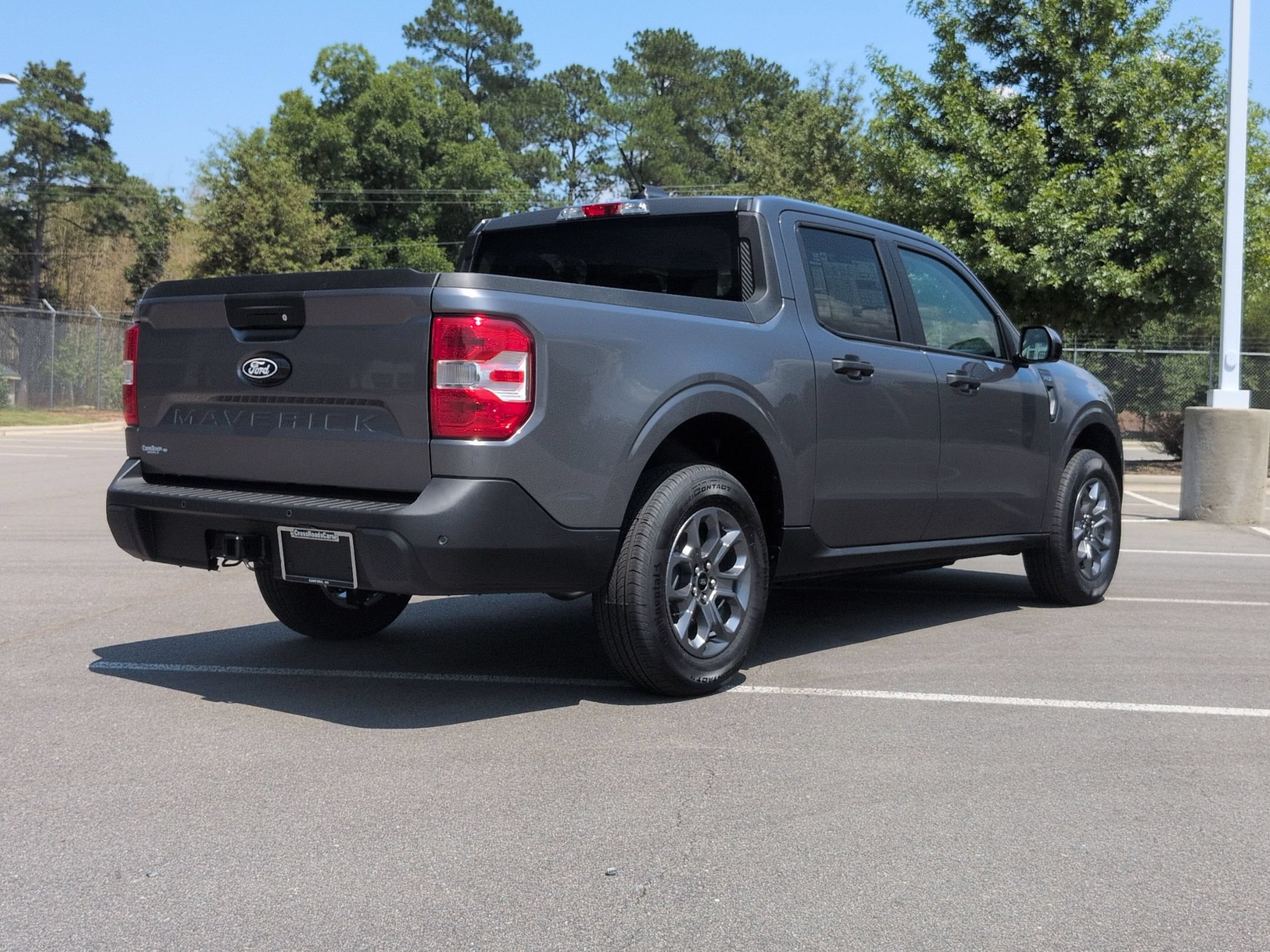New 2026 Ford Maverick XLT w/ XLT Luxury Package FWD image 4