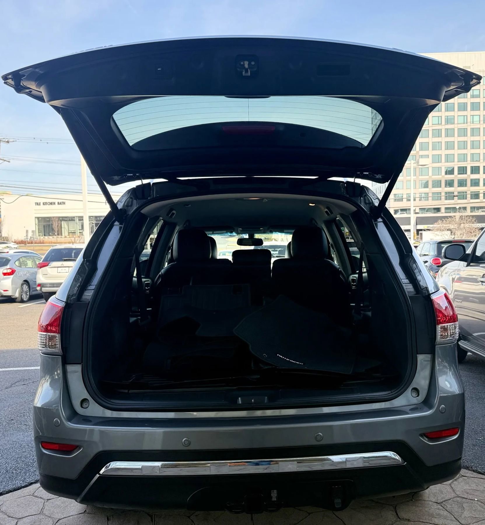 Used 2015 Nissan Pathfinder SL w/ SL Tech Package image 46