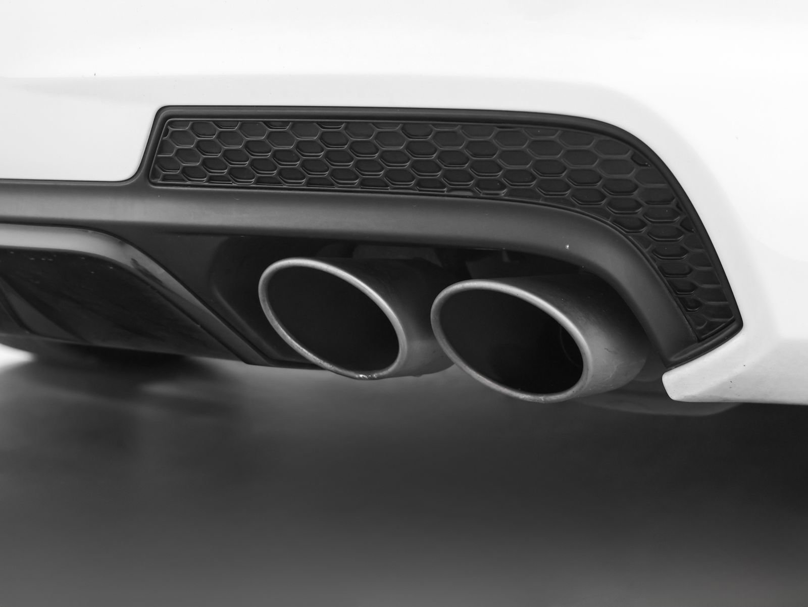 Used 2023 Maserati Quattroporte Modena RWD image 20