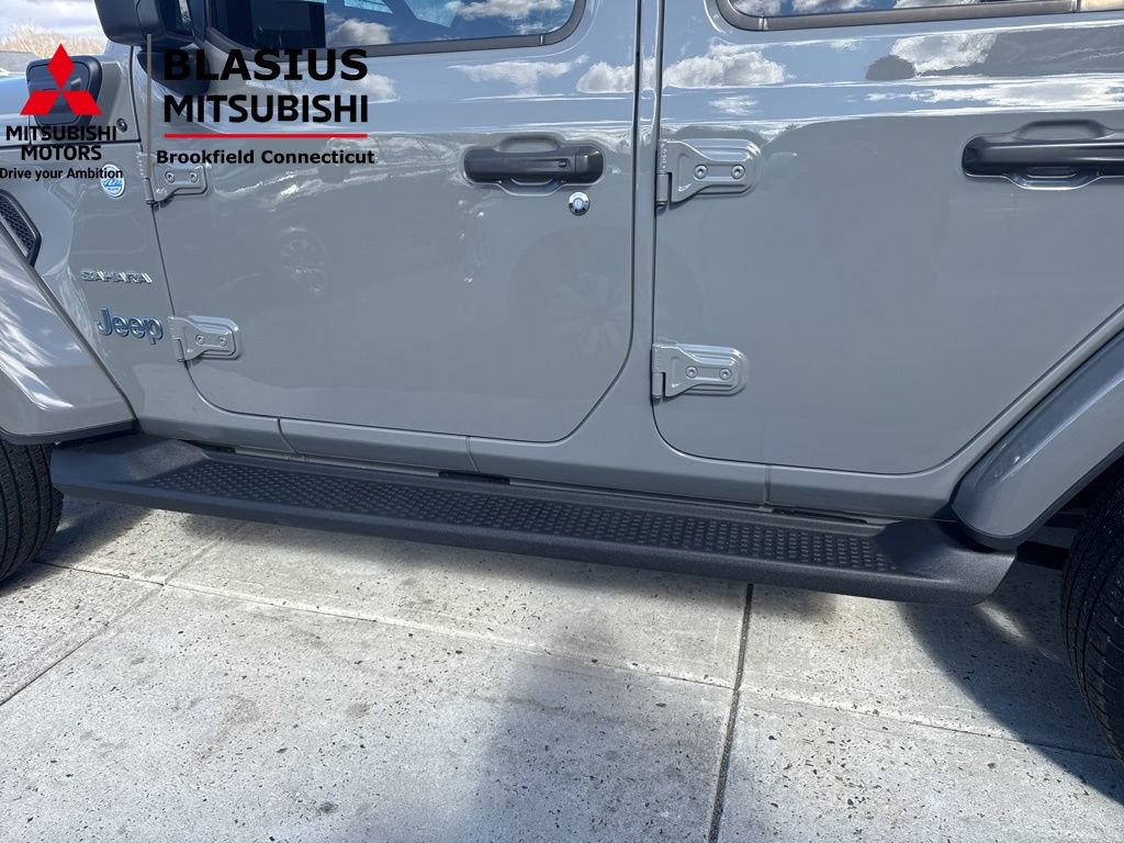 Used 2023 Jeep Wrangler Unlimited Sahara image 22