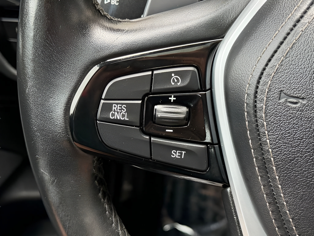 Used 2018 BMW 530e RWD image 34