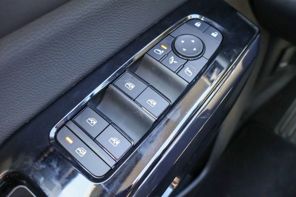 New 2026 Nissan Pathfinder Platinum image 16