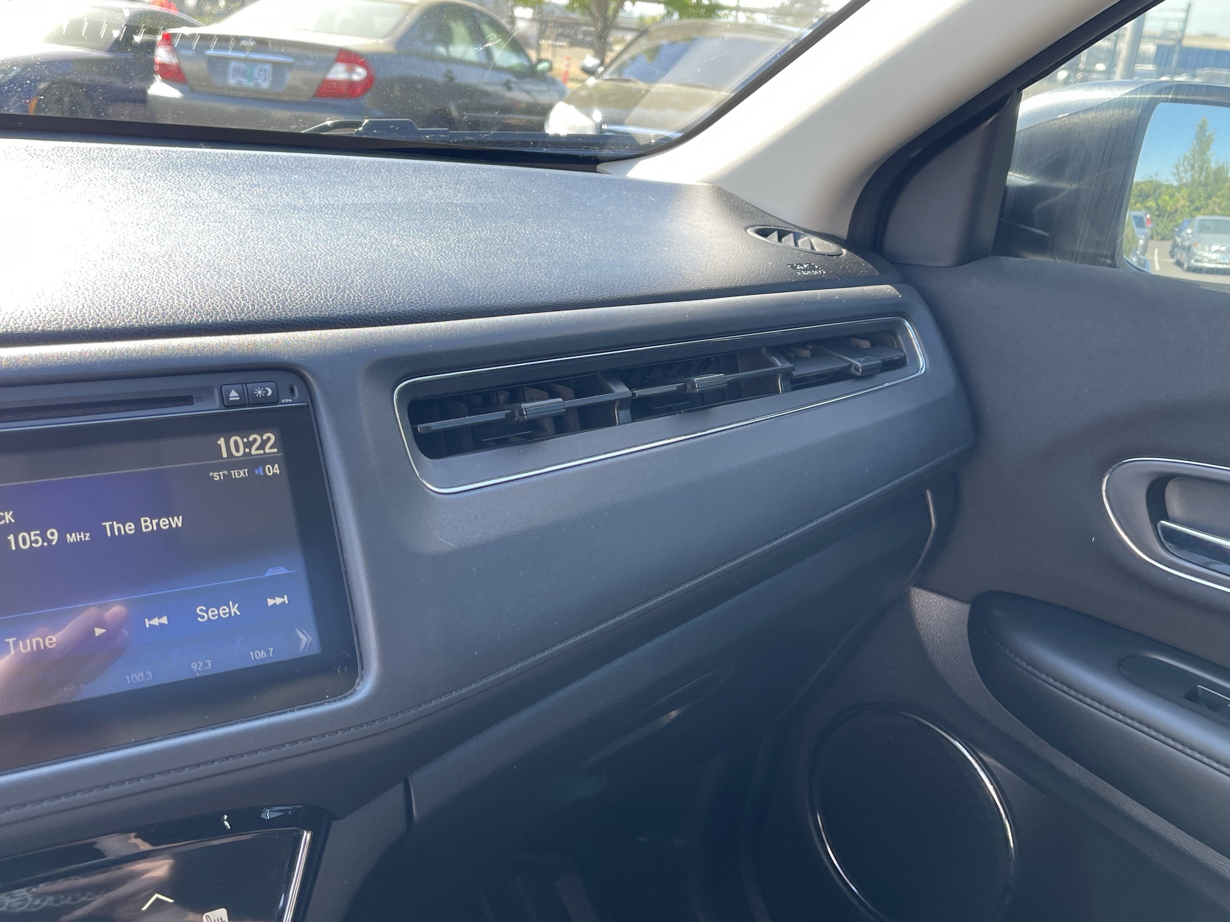 Used 2017 Honda HR-V EX image 25