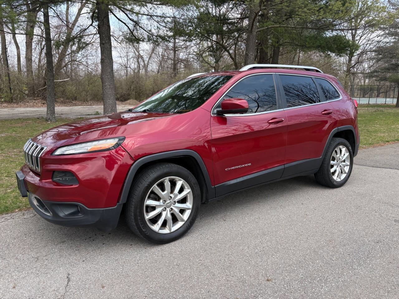 Used 2014 Jeep Cherokee Limited image 2