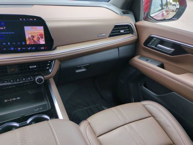 Used 2025 Chevrolet Tahoe High Country image 19