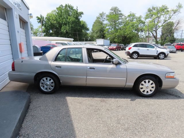 Used 2005 Mercury Grand Marquis LS RWD image 4