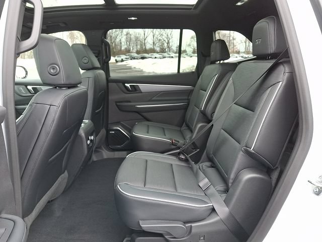 New 2026 Buick Enclave Sport Touring w/ Power Package AWD/4WD image 8