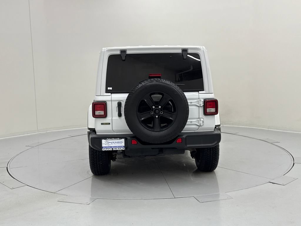 Used 2022 Jeep Wrangler Unlimited Sahara image 4