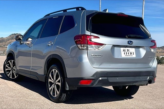 Used 2022 Subaru Forester Limited w/ Popular Package #3 image 4