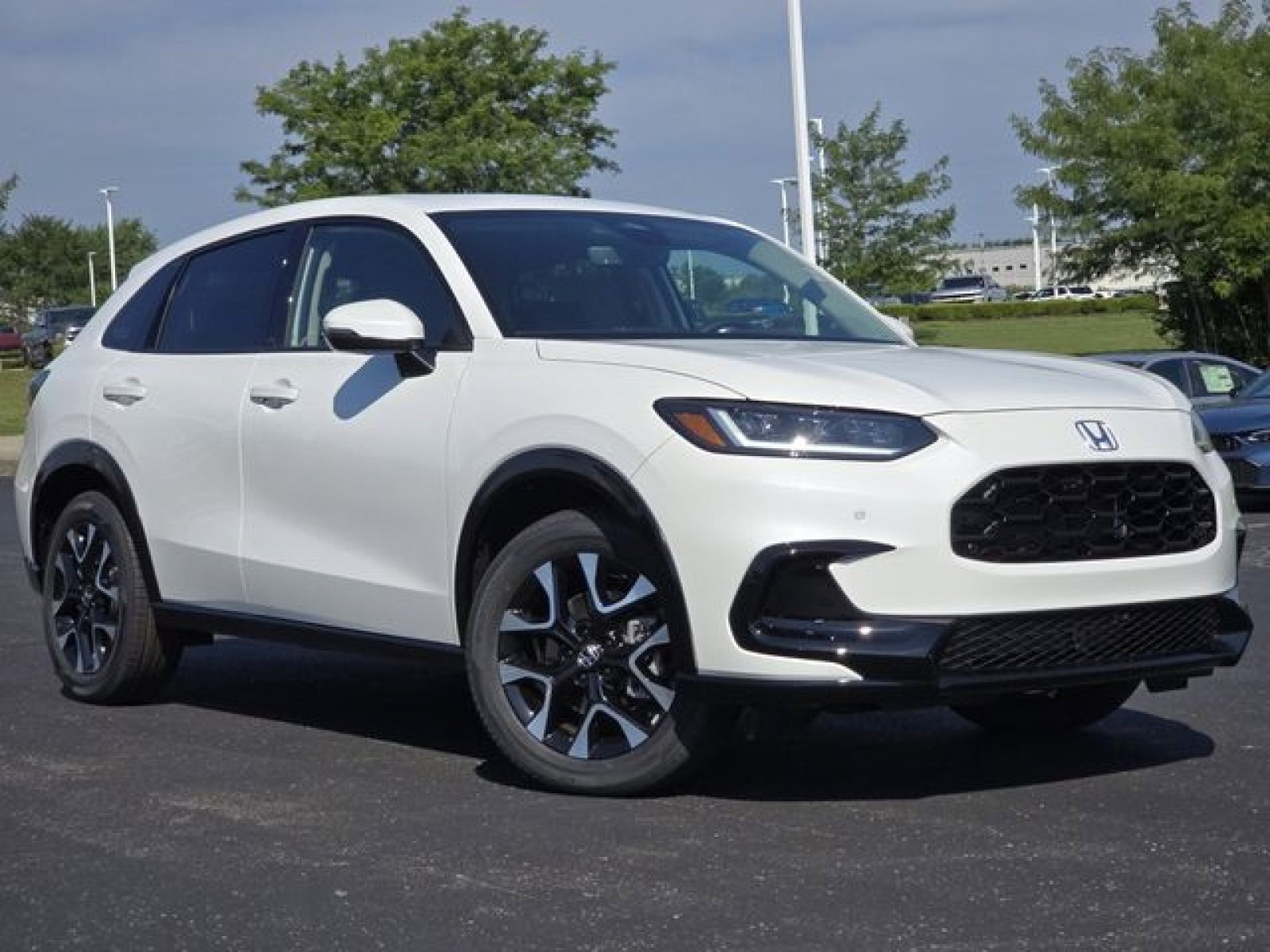 New 2026 Honda HR-V EX-L image 2