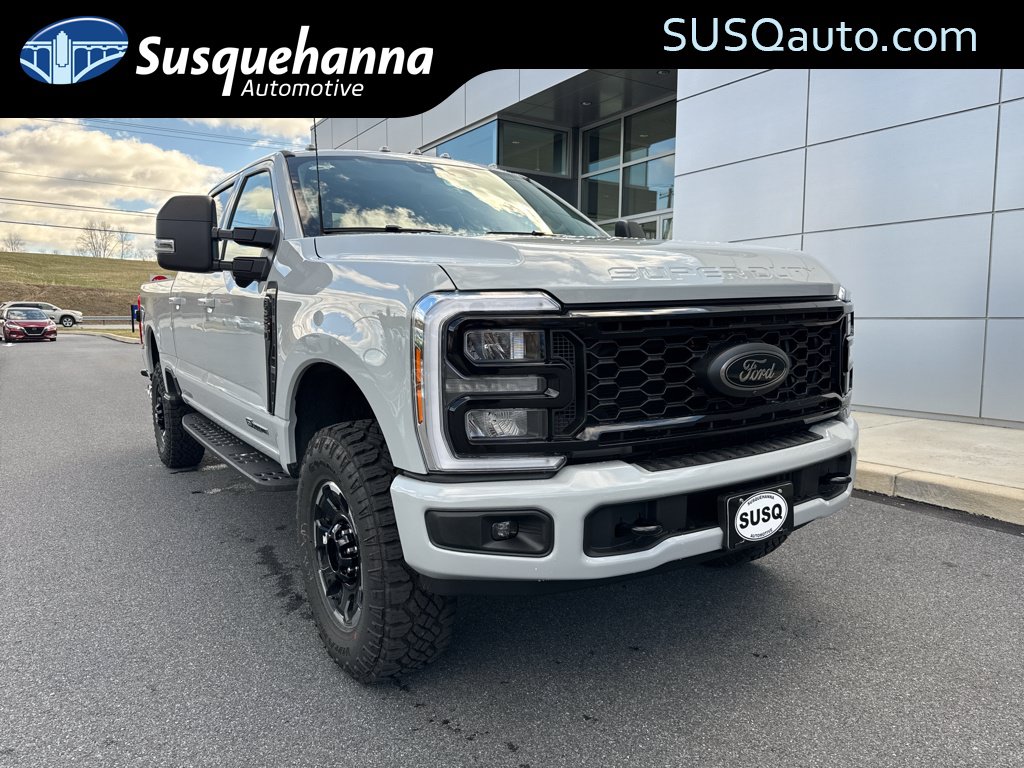 New 2026 Ford F250 XLT w/ XLT Premium Package AWD/4WD image 1
