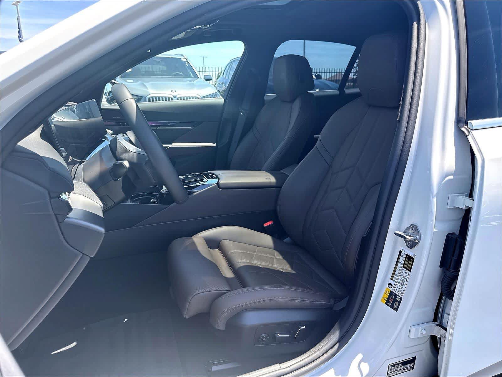Certified 2024 BMW i5 eDrive40i w/ M Sport Package RWD image 23