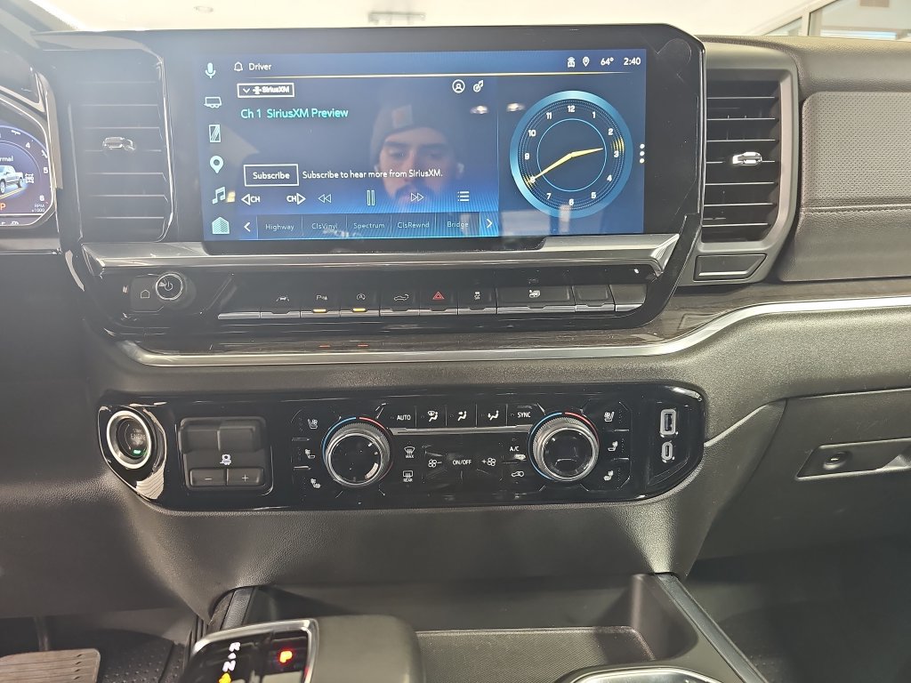 Certified 2022 Chevrolet Silverado 1500 LTZ w/ Technology Package AWD/4WD image 25