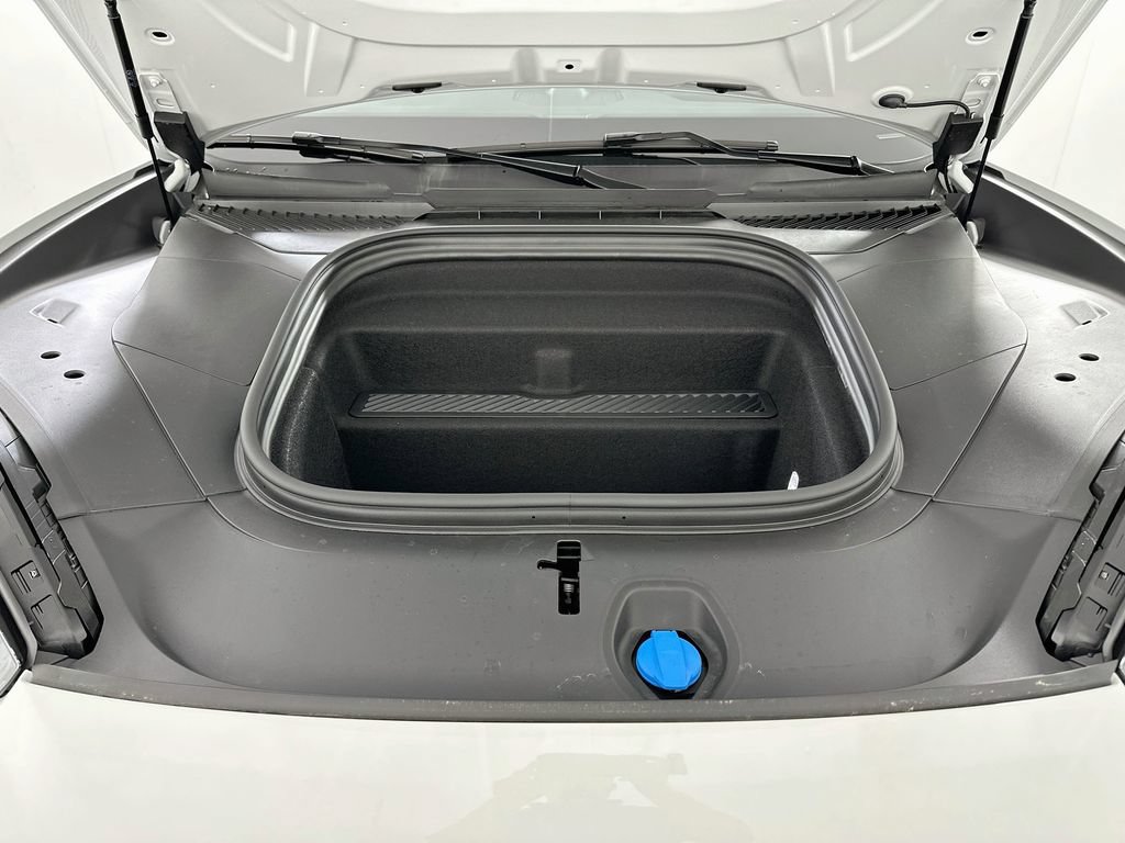 New 2026 Porsche Cayenne Electric AWD/4WD image 32