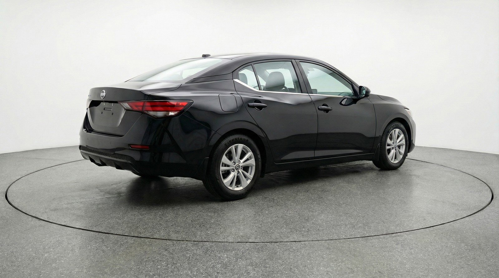 Used 2025 Nissan Sentra S image 9