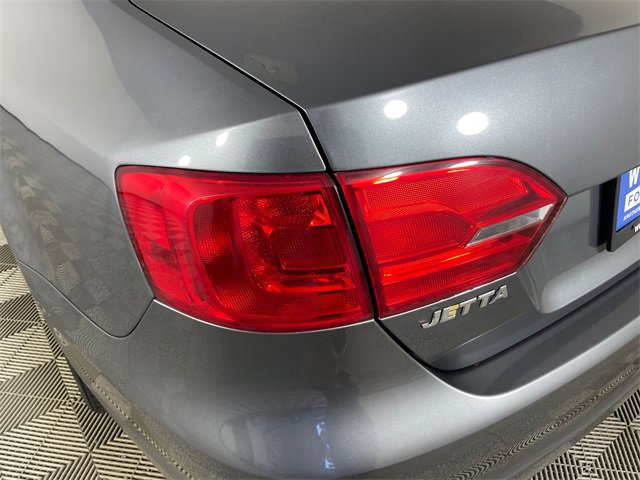 Used 2011 Volkswagen Jetta SE image 16