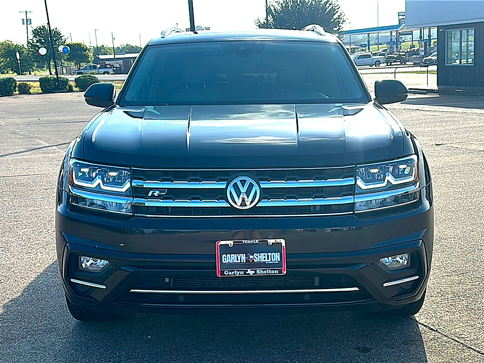 Used 2018 Volkswagen Atlas SEL w/ R-Line Package AWD/4WD image 11