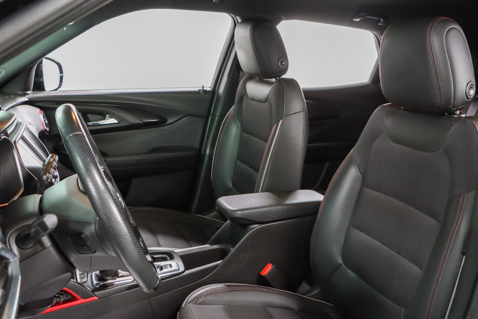 Used 2022 Chevrolet TrailBlazer RS FWD image 23
