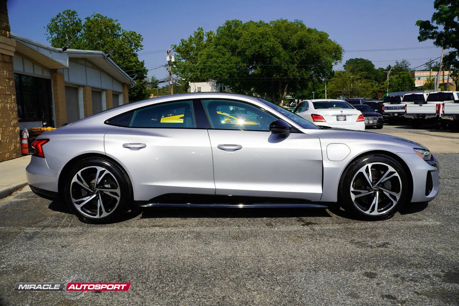 Used 2022 Audi e-tron GT Premium Plus AWD/4WD image 8